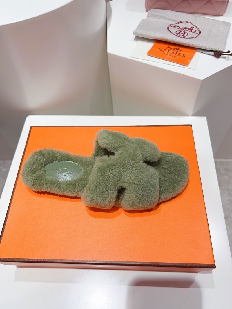 Hermes Slippers